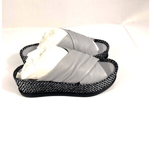 Sigerson Morrison Shoes Women's Size 7 HANA Cavalluccio Glove Platform Sandals